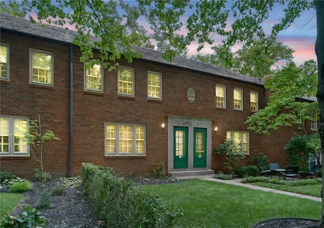 Photo 1 of Condo for sale at 506 Bigham Rd, Mt Washington, PA 15211 | MLS# 1766967 | Listing updated on 2026-09-05