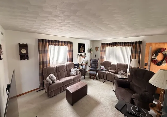 Photo 2 of Sale Pending at 1825 Moore Ave, North Apollo, PA 15673 | MLS# 1767003 | Listing updated on 2026-09-04