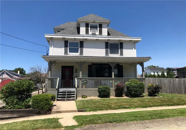 Photo 1 of Single family home for sale at 15 Kensington Cir, Uniontown, PA 15401 | MLS# 1767005 | Listing updated on 2026-09-14