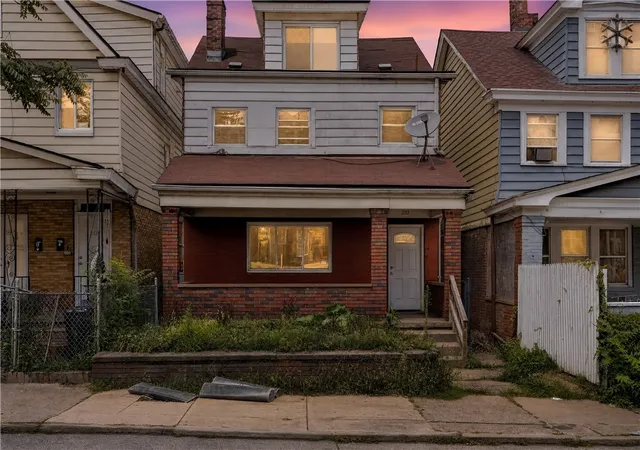 Photo 2 of Single family home for sale at 223 Suncrest St, Knoxville, PA 15210 | MLS# 1764353 | Listing updated on 2026-09-03