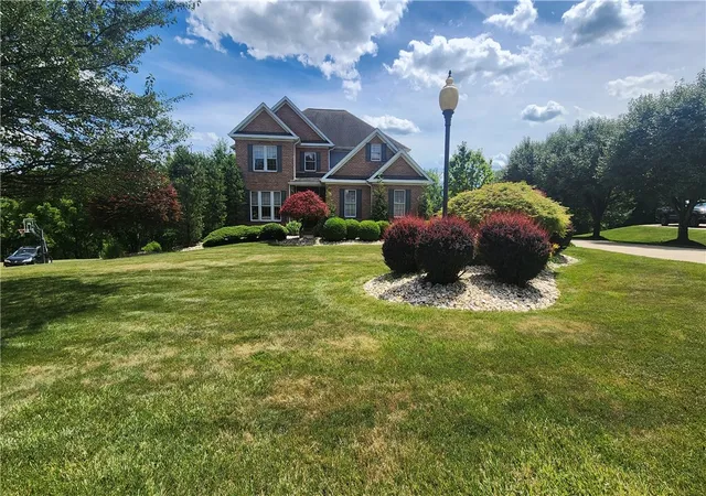 Photo 1 of Single family home for sale at 32 Hawthorne Ln, Penn Twp, PA 15642 | MLS# 1767059 | Listing updated on 2026-09-13