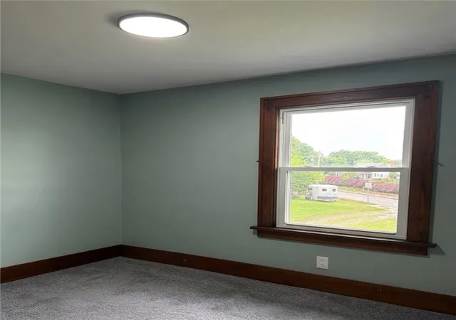 Photo 11 of Sale Pending at 195 Strawbridge Ave, Sharon, PA 16146 | MLS# 1767110 | Listing updated on 2026-09-23