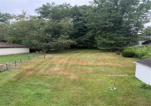 Photo 2 of Sale Pending at 195 Strawbridge Ave, Sharon, PA 16146 | MLS# 1767110 | Listing updated on 2026-09-23