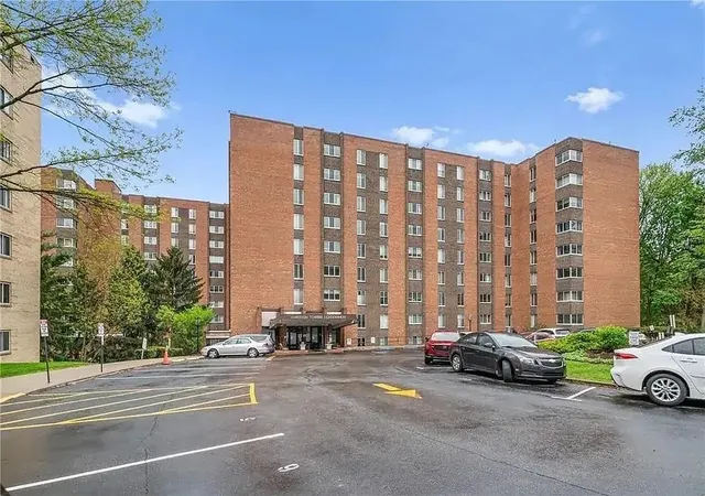Photo 1 of Condo for sale at 5 Bayard Rd #706, Pittsburgh, PA 15213 | MLS# 1767045 | Listing updated on 2026-09-08