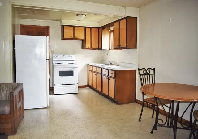 Photo 3 of House for sale at 1029 School St, Indiana, PA 15701 | MLS# 1767133 | Listing updated on 2026-09-14