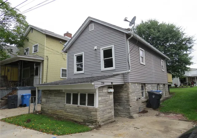 Photo 2 of Single family home for sale at 220 Finley Ave, Scott Twp, PA 15106 | MLS# 1767136 | Listing updated on 2026-09-14
