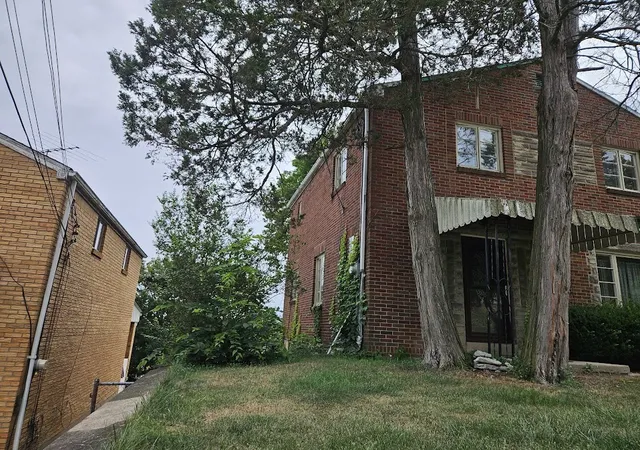 Photo 3 of Sale Pending at 1641 Dagmar Ave, Beechview, PA 15216 | MLS# 1767155 | Listing updated on 2026-09-03