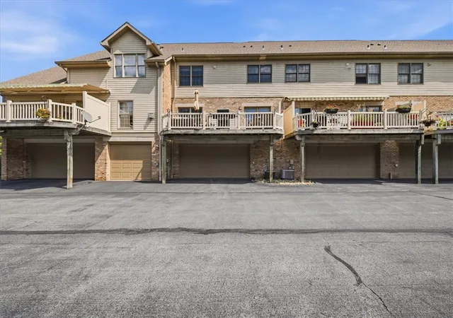 Photo 2 of Townhouse for sale at 79 Shenot Rd, Marshall, PA 15090 | MLS# 1766925 | Listing updated on 2026-10-05