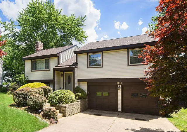 Photo 2 of Single family home for sale at 151 Summit Ridge Dr, South Fayette, PA 15017 | MLS# 1767192 | Listing updated on 2026-09-03