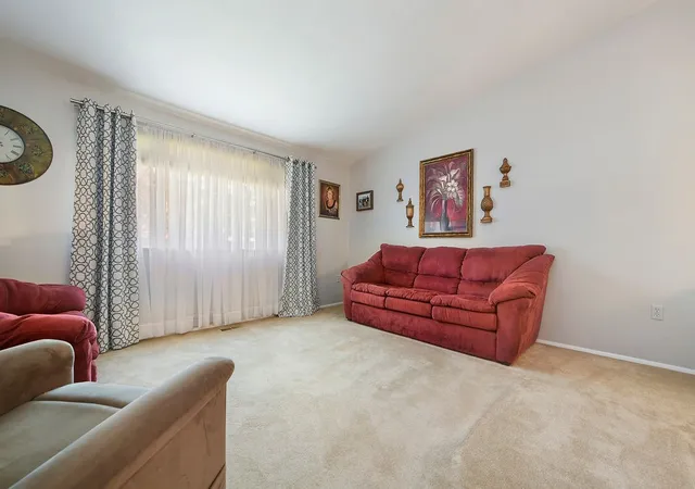 Photo 3 of Single family home for sale at 151 Summit Ridge Dr, South Fayette, PA 15017 | MLS# 1767192 | Listing updated on 2026-09-03