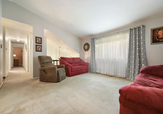 Photo 3 of Single family home for sale at 151 Summit Ridge Dr, South Fayette, PA 15017 | MLS# 1767192 | Listing updated on 2026-10-17