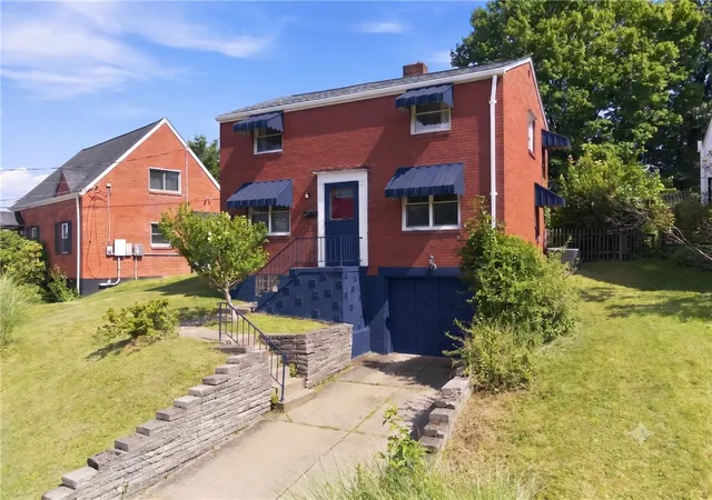 Photo 2 of Single family home for sale at 1538 Woodbine St, Stanton Heights, PA 15201 | MLS# 1767049 | Listing updated on 2026-09-21