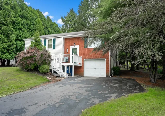 Photo 3 of Sale Pending at 117 Pamela Ln, Westmont Hilltop School District, PA 15905 | MLS# 1767013 | Listing updated on 2026-09-03
