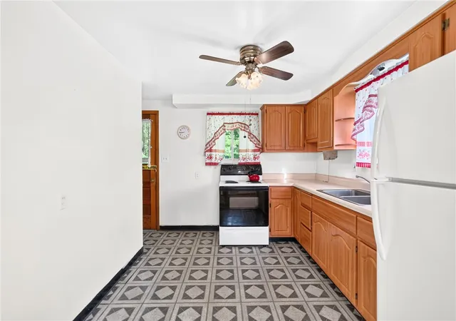 Photo 4 of Single family home for sale at 203 History Ln, Rostraver, PA 15012 | MLS# 1767257 | Listing updated on 2026-09-14