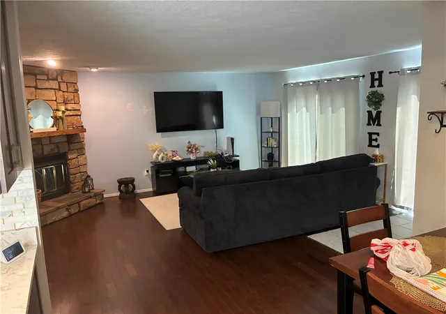 Photo 2 of Condo for sale at 304 Spring Run Dr, Monroeville, PA 15146 | MLS# 1766855 | Listing updated on 2026-09-03