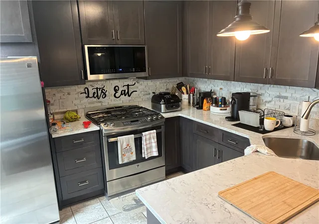 Photo 3 of Condo for sale at 304 Spring Run Dr, Monroeville, PA 15146 | MLS# 1766855 | Listing updated on 2026-09-03
