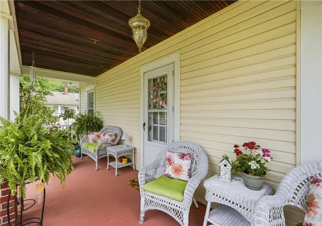 Photo 3 of Single family home for sale at 725 Pine Ave, Mars Boro, PA 16046 | MLS# 1767183 | Listing updated on 2026-09-06