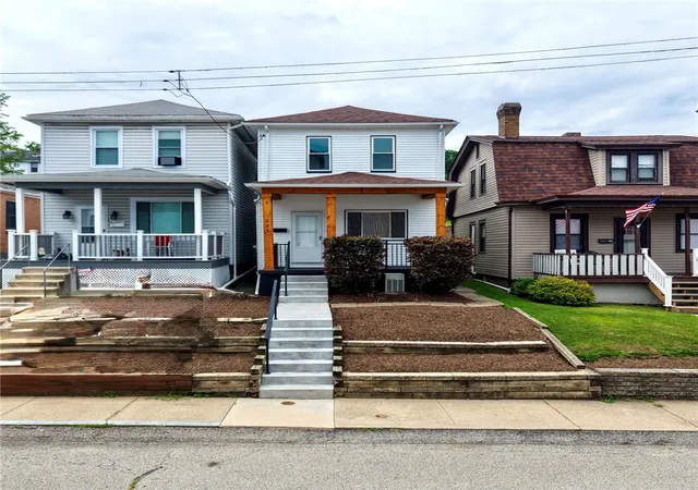 Photo 2 of Single family home for sale at 531 Fountain St, Blawnox, PA 15238 | MLS# 1767254 | Listing updated on 2026-09-08