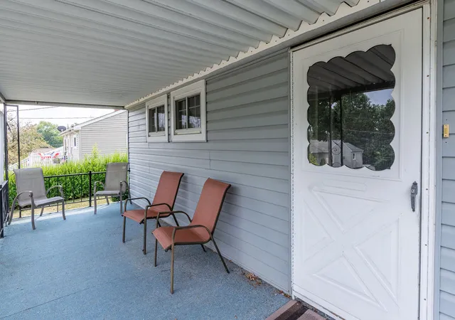 Photo 4 of Single family home for sale at 1923 Rhode Is Ave, Hopewell Twp, PA 15001 | MLS# 1767285 | Listing updated on 2026-09-09