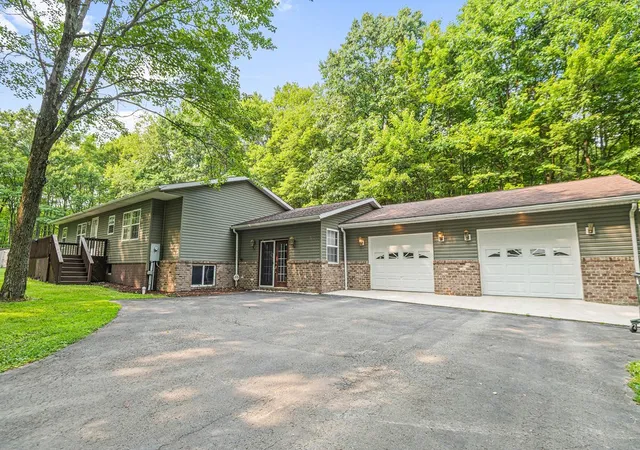 Photo 2 of Manufactured home for sale at 243 Oneida Mine Rd, Brush Val/buffington, PA 15748 | MLS# 1767180 | Listing updated on 2026-09-03