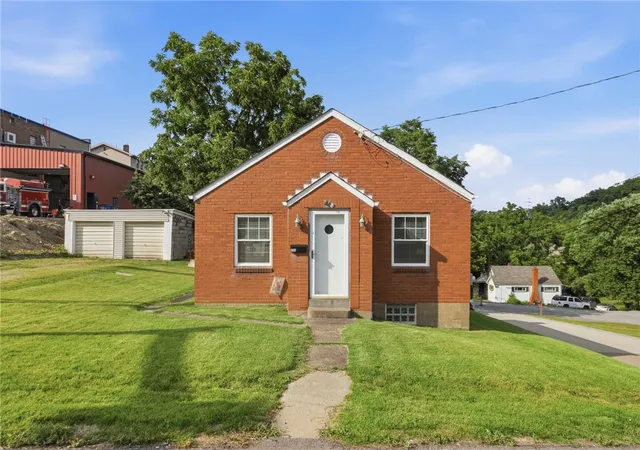 Single family home for sale at 603 Vanadium Rd, Collier Twp, PA 15017 | MLS# 1767314