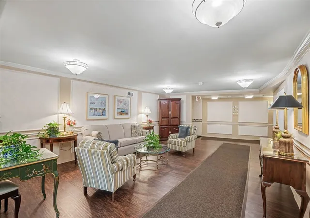 Photo 4 of Condo for sale at 1500 Cochran Rd #515, Scott Twp, PA 15243 | MLS# 1767292 | Listing updated on 2026-09-13