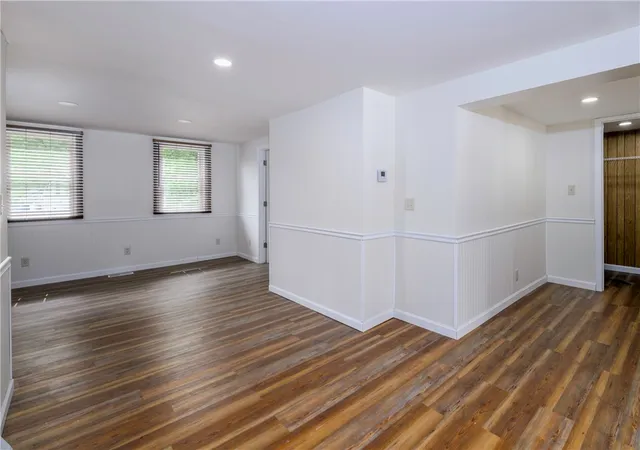 Photo 3 of Single family home for sale at 308 State St Ext, Clay Twp, PA 16061 | MLS# 1767319 | Listing updated on 2026-09-10