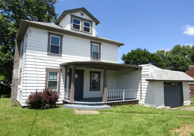 Photo 3 of Single family home for sale at 913 Locust Ave, South Strabane, PA 15301 | MLS# 1767107 | Listing updated on 2026-10-19