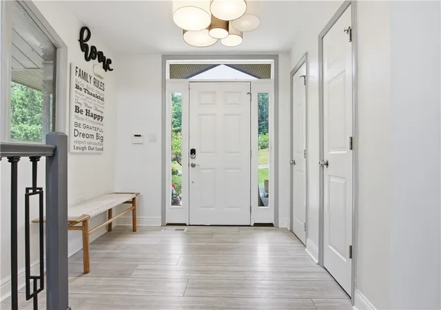 Photo 3 of Single family home for sale at 2072 Outlook Dr, Upper St Clair, PA 15241 | MLS# 1767079 | Listing updated on 2026-10-07