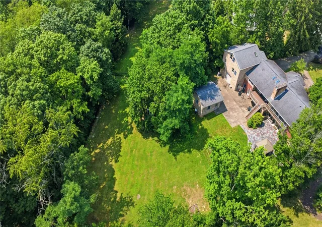 Photo 50 of Single family home for sale at 2072 Outlook Dr, Upper St Clair, PA 15241 | MLS# 1767079 | Listing updated on 2026-10-07