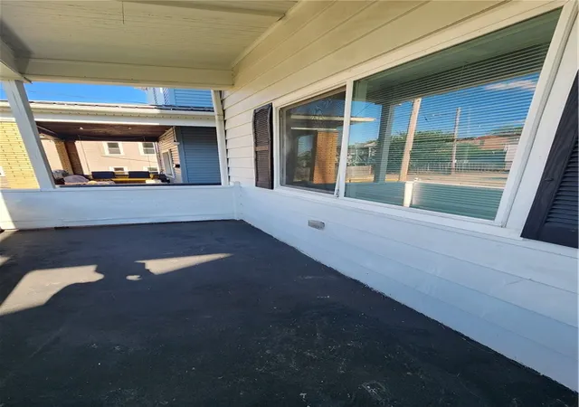 Photo 3 of Single family home for sale at 727 Mary St, Mc Kees Rocks, PA 15136 | MLS# 1767383 | Listing updated on 2026-09-02