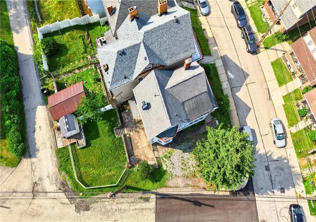 Photo 2 of Single family home for sale at 4120 Franklin Rd, Observatory Hill, PA 15214 | MLS# 1766797 | Listing updated on 2026-09-08