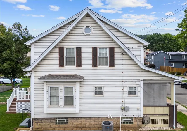 Photo 2 of Single family home for sale at 169 Allegheny Ave, Emsworth, PA 15202 | MLS# 1767127 | Listing updated on 2026-10-20