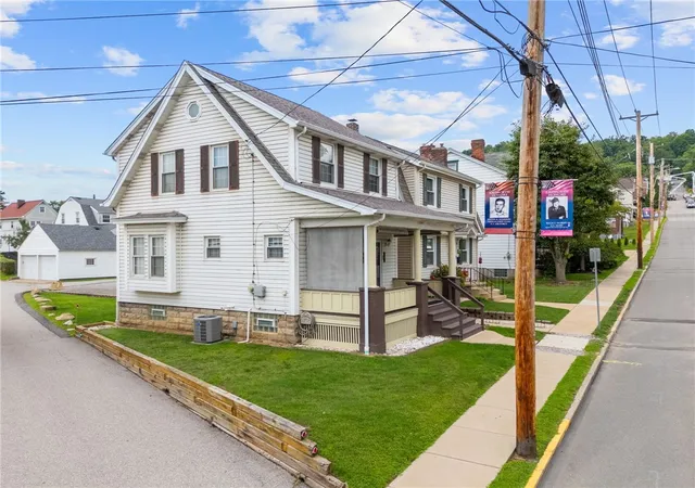 Photo 3 of Single family home for sale at 169 Allegheny Ave, Emsworth, PA 15202 | MLS# 1767127 | Listing updated on 2026-10-20