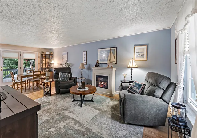 Photo 3 of Single family home for sale at 86 Fawnvue Dr, Robinson Twp, PA 15136 | MLS# 1767425 | Listing updated on 2026-09-07