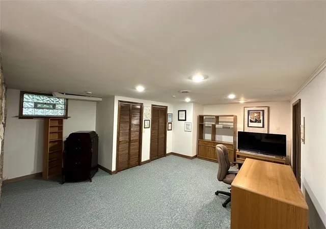 Photo 35 of Single family home for sale at 239 Frazier Lake Dr, Neshannock Twp, PA 16105 | MLS# 1767209 | Listing updated on 2026-09-01