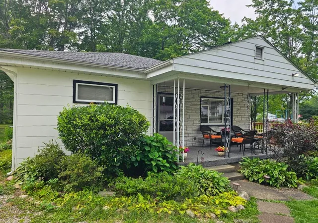 Photo 2 of Sale Pending at 10609 Perry Dr, Shenango, PA 16424 | MLS# 1767445 | Listing updated on 2026-09-09