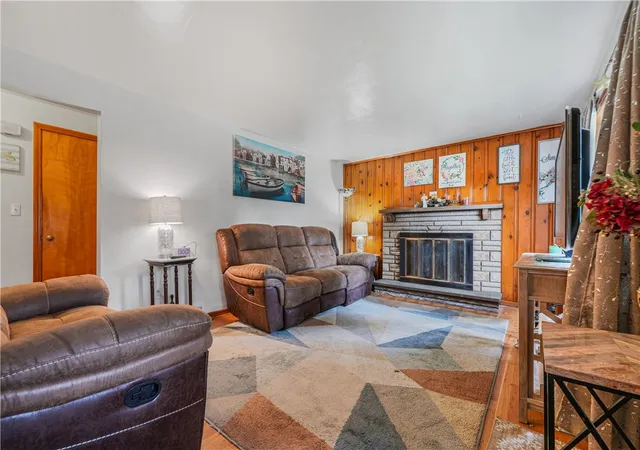 Photo 4 of Single family home for sale at 1364 Berryman Ave, South Park, PA 15129 | MLS# 1767281 | Listing updated on 2026-10-18