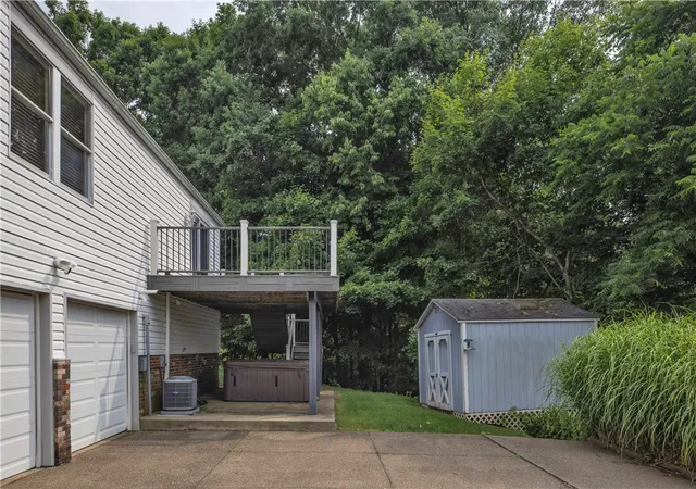 Photo 4 of Single family home for sale at 421 Rampart Blvd, Plum Boro, PA 15068 | MLS# 1767458 | Listing updated on 2026-09-14