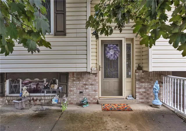 Photo 3 of Single family home for sale at 413 Springwood, Verona, PA 15147 | MLS# 1767323 | Listing updated on 2026-10-04