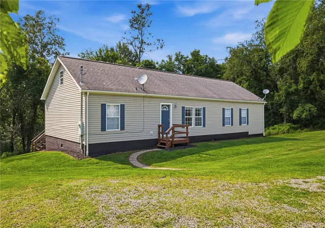 Photo 3 of Manufactured home for sale at 255 Mount Zion Rd, Morris Twp, PA 15329 | MLS# 1766940 | Listing updated on 2026-10-07