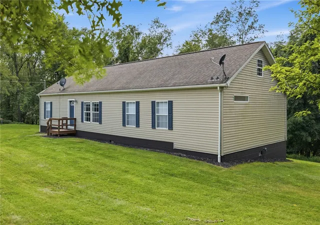 Photo 3 of Manufactured home for sale at 255 Mount Zion Rd, Morris Twp, PA 15329 | MLS# 1766940 | Listing updated on 2026-10-07