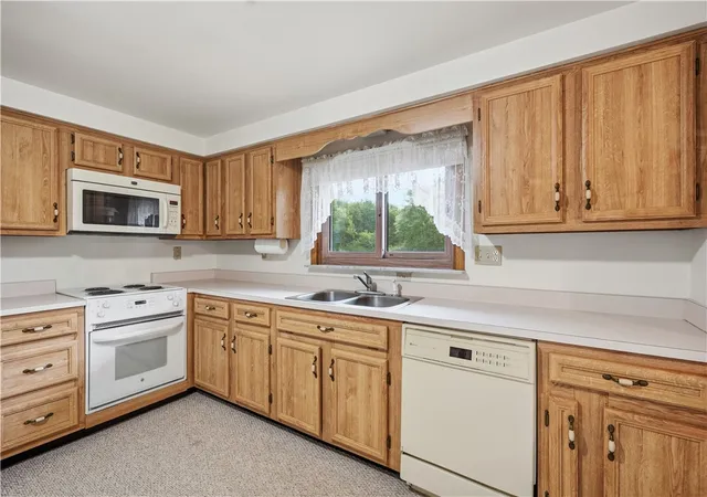 Photo 4 of Single family home for sale at 2065 Prospect Rd, Franklin Twp, PA 16052 | MLS# 1767331 | Listing updated on 2026-09-14