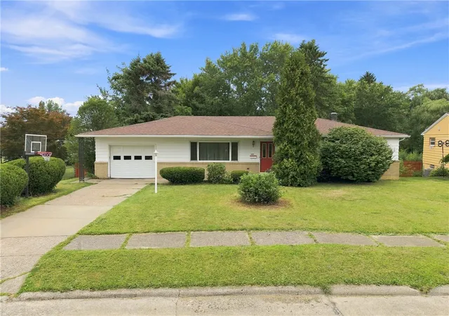 Photo 1 of Single family home for sale at 3203 Regis Dr, Erie City, PA 16510 | MLS# 1767611 | Listing updated on 2026-09-11