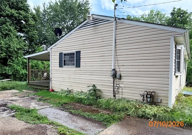 Photo 3 of Single family home for sale at 25 Lincoln Ave, Wheatland, PA 16161 | MLS# 1767610 | Listing updated on 2026-09-12