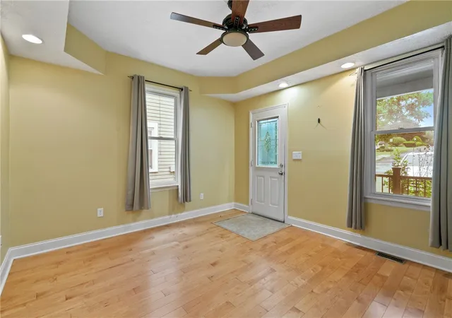 Photo 3 of Single family home for sale at 421 Beaver St, Mars Boro, PA 16046 | MLS# 1767606 | Listing updated on 2026-09-24
