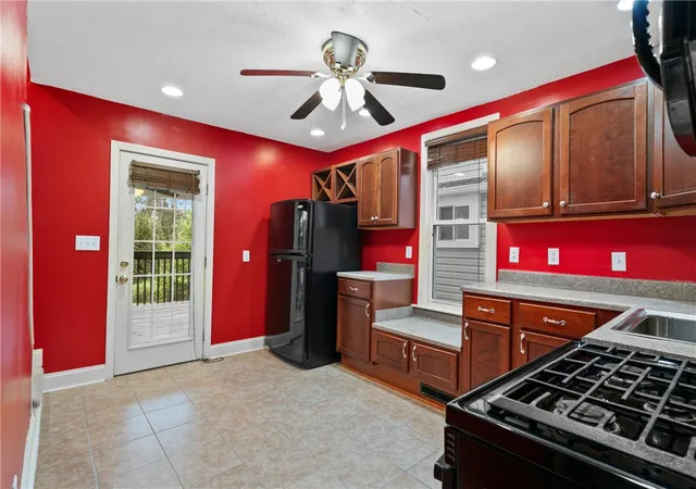 Photo 4 of Single family home for sale at 421 Beaver St, Mars Boro, PA 16046 | MLS# 1767606 | Listing updated on 2026-09-24