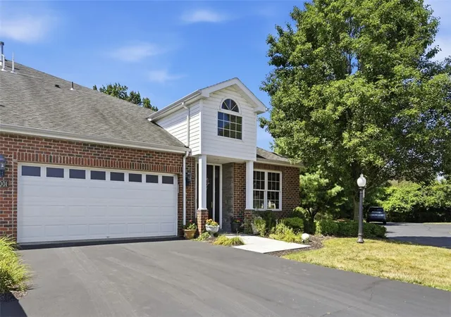 Photo 2 of Condo for sale at 4001 Senate Ct, Adams Twp, PA 16059 | MLS# 1767632 | Listing updated on 2026-10-18