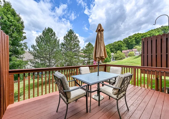 Photo 3 of Townhouse for sale at 311 Fairfax Ct, Seven Fields Boro, PA 16046 | MLS# 1767641 | Listing updated on 2026-10-17
