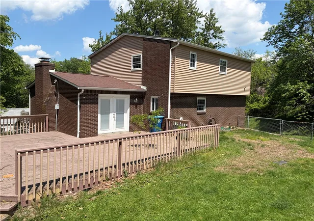 Photo 2 of Single family home for sale at 323 Morrow Dr, Penn Hills, PA 15235 | MLS# 1767647 | Listing updated on 2026-09-01